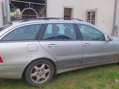 Mercedes C240