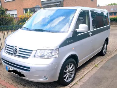 Gebraucht VW Multivan 131 PS (96 kW) 2009 Silber Van / Kleinbus
