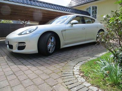 Porsche Panamera Turbo