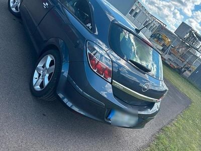 Opel Astra GTC