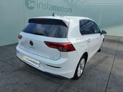 Gebraucht VW Golf VII Life 150 PS (110 kW) 2020 Weiß