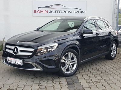 gebraucht Mercedes GLA220 d Urban 7G-DCT 4Matic Navi PTS 2.Hand