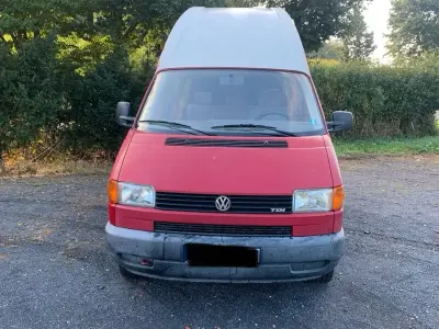 Gebraucht VW T4 102 PS (75 kW) 1998 Rot Van