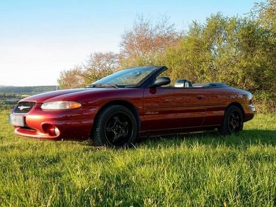 Usata Chrysler Stratus 163 CV (119 kW) 1998 Rosso Cabrio