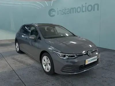 Gebraucht VW Golf VII Life 131 PS (96 kW) 2020 Grau