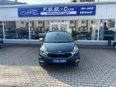 Używany Kia Carens DREAM-TEAM Edition 135 KM (99 kW) 2018 Niebieski Minivan