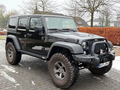 Gebraucht Jeep Wrangler Unlimited Rubicon 200 PS (147 kW) 2013 Schwarz SUV