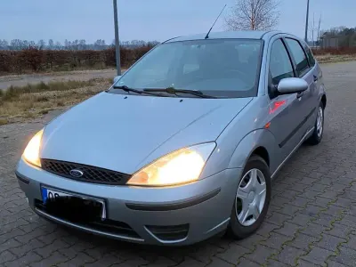 Gebraucht Ford Focus 80 PS (58 kW) 2004 Grau Limousine