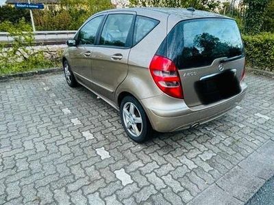 Mercedes A200