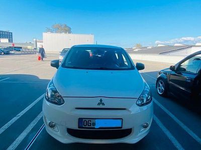 Usata Mitsubishi Space Star 71 CV (52 kW) 2015 Bianco Utilitaria