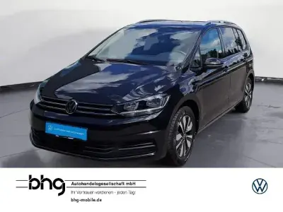 Gebraucht VW Touran Comfortline 150 PS (110 kW) 2025 Schwarz Van / Kleinbus