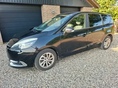 Gebraucht Renault Grand Scénic 110 PS (80 kW) 2012 Schwarz Van / Kleinbus