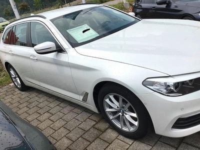 Gebraucht BMW 520 190 PS (139 kW) 2018 Weiß Kombi