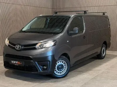 Używany Toyota Proace 122 KM (89 kW) 2019 Szary Minivan