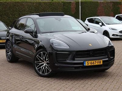 Second-hand Porsche Macan 266 CP (195 kW) 2023 Negru SUV