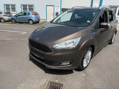 Gebraucht Ford Grand C-Max Business Edition 125 PS (91 kW) 2015 Braun Van / Kleinbus