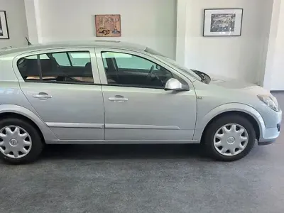 Gebraucht Opel Astra Edition 105 PS (77 kW) 2006 Silber Limousine