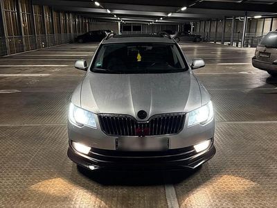 Gebraucht Skoda Superb 170 PS (125 kW) 2013 Silber Kombi