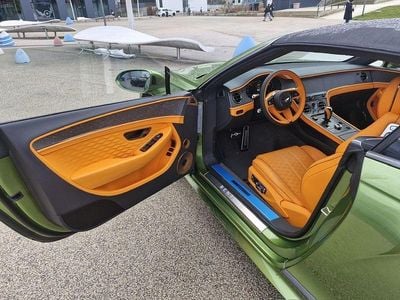 Usata Bentley Continental 782 CV (575 kW) 2025 Verde Cabrio