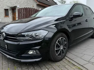 Gebraucht VW Polo Highline 95 PS (69 kW) 2018 Schwarz Kleinwagen