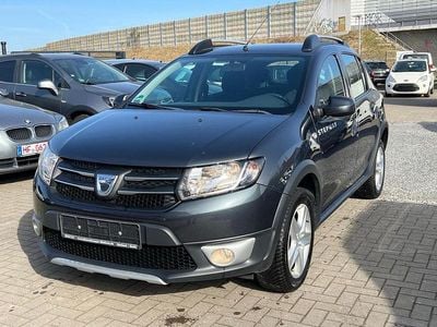 Gebraucht Dacia Sandero Prestige 90 PS (66 kW) 2016 Grau SUV