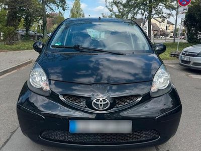 Gebraucht Toyota Aygo 68 PS (50 kW) 2006 Schwarz Kleinwagen