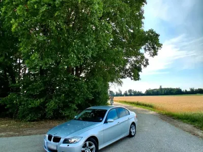 Gebraucht BMW 318 130 PS (95 kW) 2007 Silber Limousine