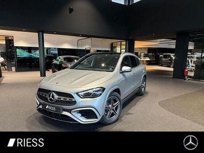 Usata Mercedes GLA250 AMG 224 CV (164 kW) 2024 Argento SUV