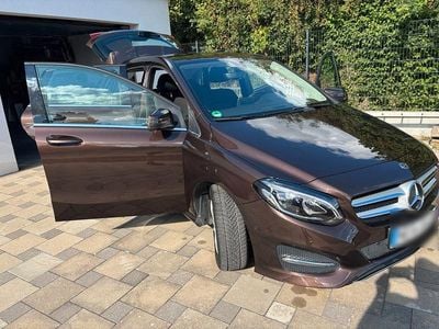 Mercedes B180