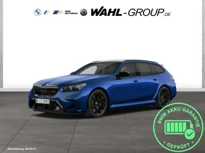 Neu BMW M5 Performance 727 PS (534 kW) 2026 M marina bay blau metallic Kombi