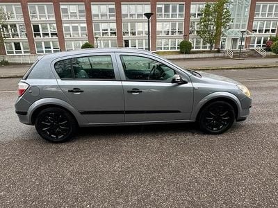 Usata Opel Astra Cabriolet 105 CV (77 kW) 2005 Argento Cabrio