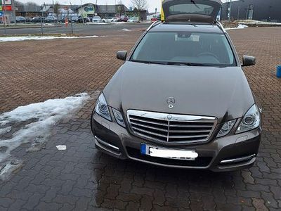 Gebraucht Mercedes E350 Avantgarde 306 PS (225 kW) 2011 Grau Limousine