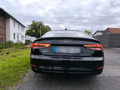 Gebraucht Audi A5 Sportback 150 PS (110 kW) 2019 Schwarz Kleinwagen