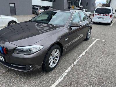 Gebraucht BMW 520 184 PS (135 kW) 2012 Braun Limousine