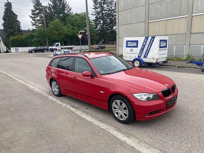 Gebraucht BMW 318 129 PS (94 kW) 2006 Rot Kombi