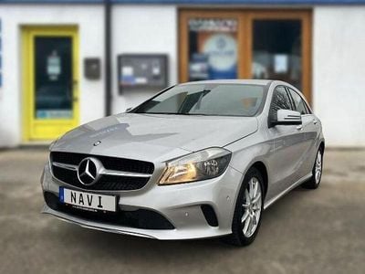 Gebraucht Mercedes A180 Urban 122 PS (89 kW) 2016 Silber Limousine