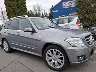 Używany Mercedes GLK220 Sport Edition 170 KM (125 kW) 2010 Srebrny SUV