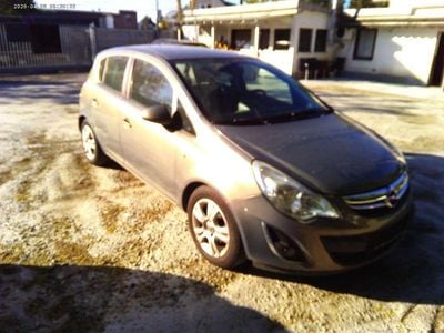 Usata Opel Corsa Active 95 CV (69 kW) 2013 Utilitaria