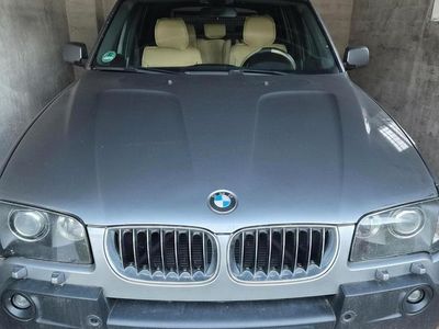 Gold Gebraucht 2005 BMW X3 SUV | 4.000 €