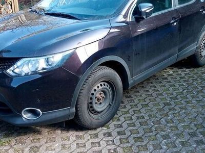 gebraucht Nissan Qashqai Acenta 1.6 Diesel mit 4wd