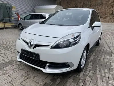 Gebraucht Renault Scénic III Dynamique 110 PS (80 kW) 2012 Weiß Van / Kleinbus