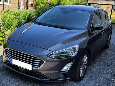Gebraucht Ford Focus Titanium 120 PS (88 kW) 2019 Grau Limousine