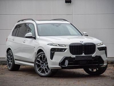 Neu BMW X7 Sport Line 352 PS (258 kW) 2025 Weiß SUV