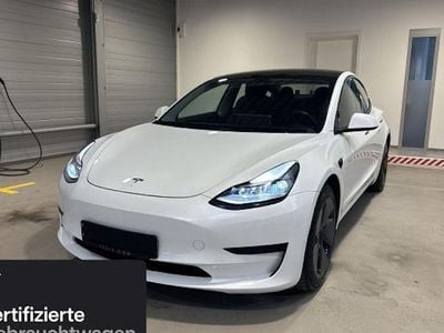 Weiß Gebraucht 2021 Tesla Model 3 RWD Limousine | 24.800 € (Fairer Preis)