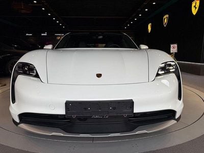 Nouă Porsche Taycan Cross Turismo 319 kW (435 CP) 2025 Alb Berlinǎ