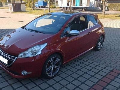 Rot Gebraucht 2015 Peugeot 208 GTi Kleinwagen | 8.900 € (Fairer Preis)