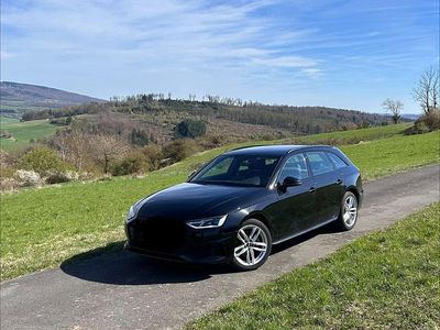 Gebraucht Audi A4 Advanced 190 PS (139 kW) 2020 Schwarz Kombi