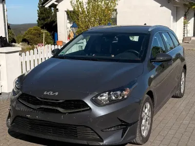 Gebraucht Kia Ceed Sportswagon Sport 160 PS (117 kW) 2023 Schwarz Kombi