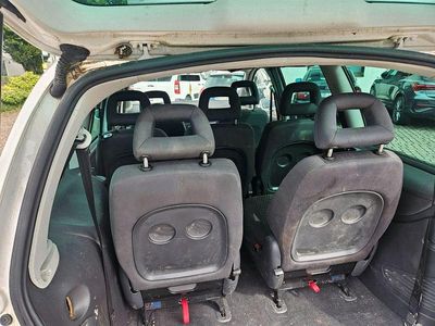 VW Sharan
