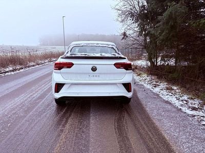 Second-hand VW T-Roc Cabriolet R-line 150 CP (110 kW) 2023 Alb Cabrio